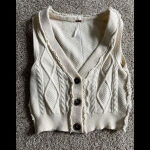 Denson Cable Vest